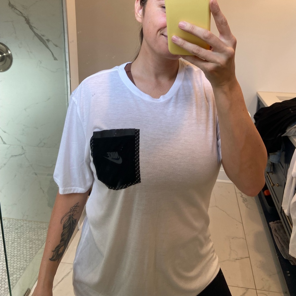 Nike tee